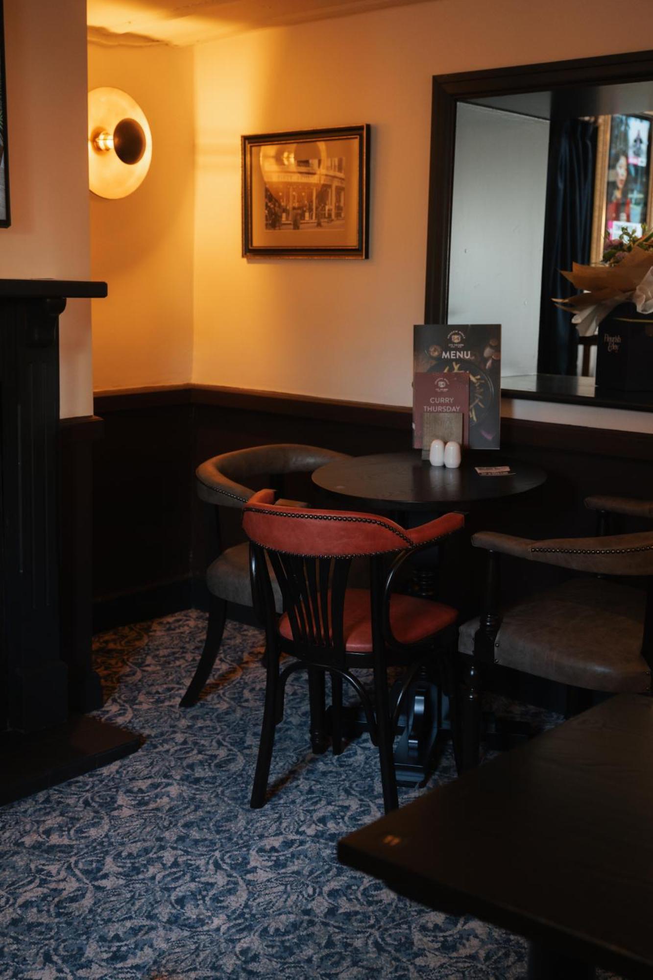 Black Dog Inn Болтън Екстериор снимка