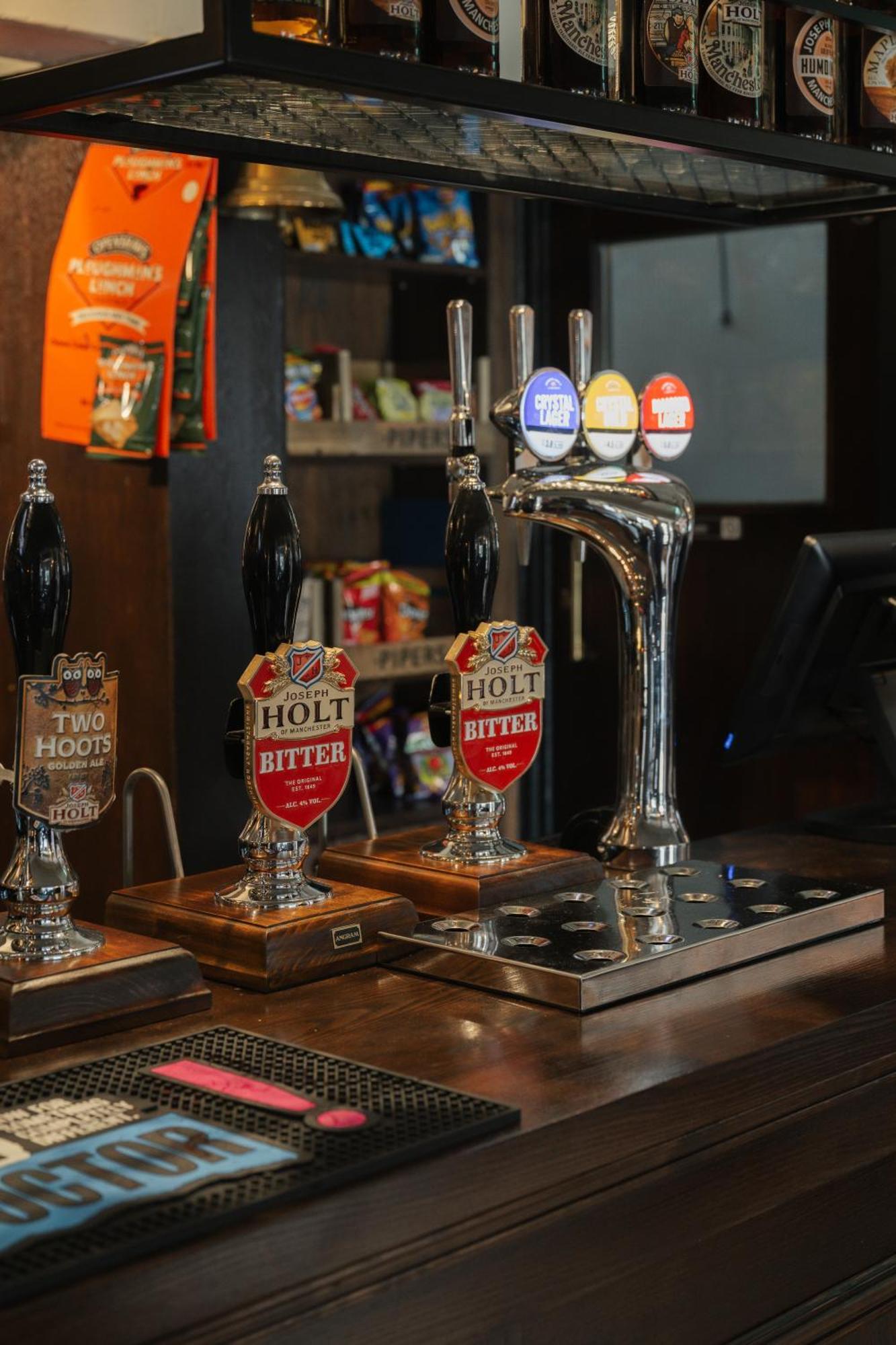 Black Dog Inn Болтън Екстериор снимка