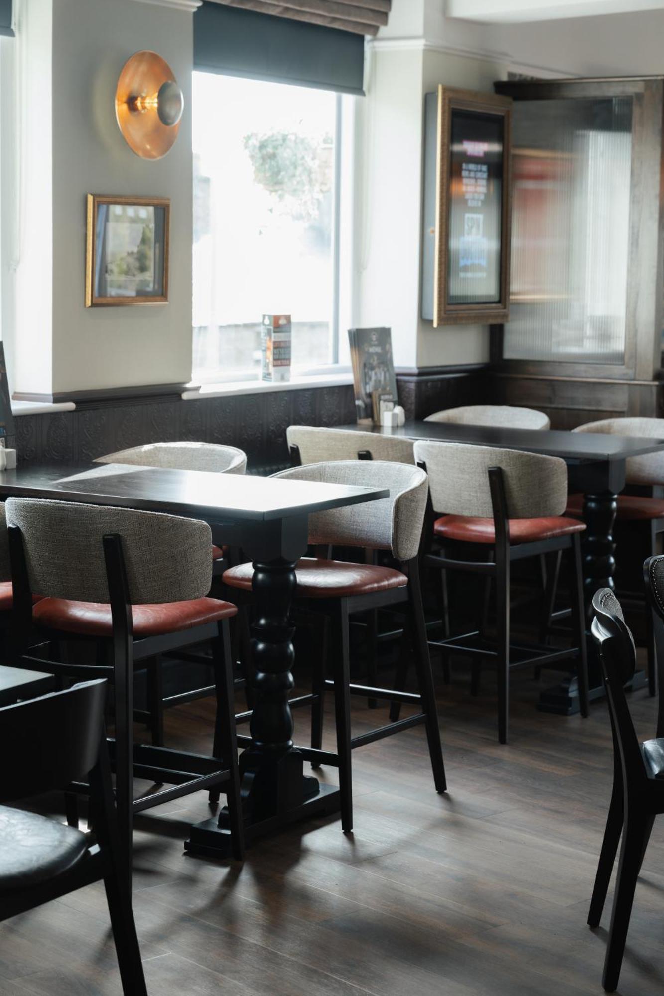 Black Dog Inn Болтън Екстериор снимка