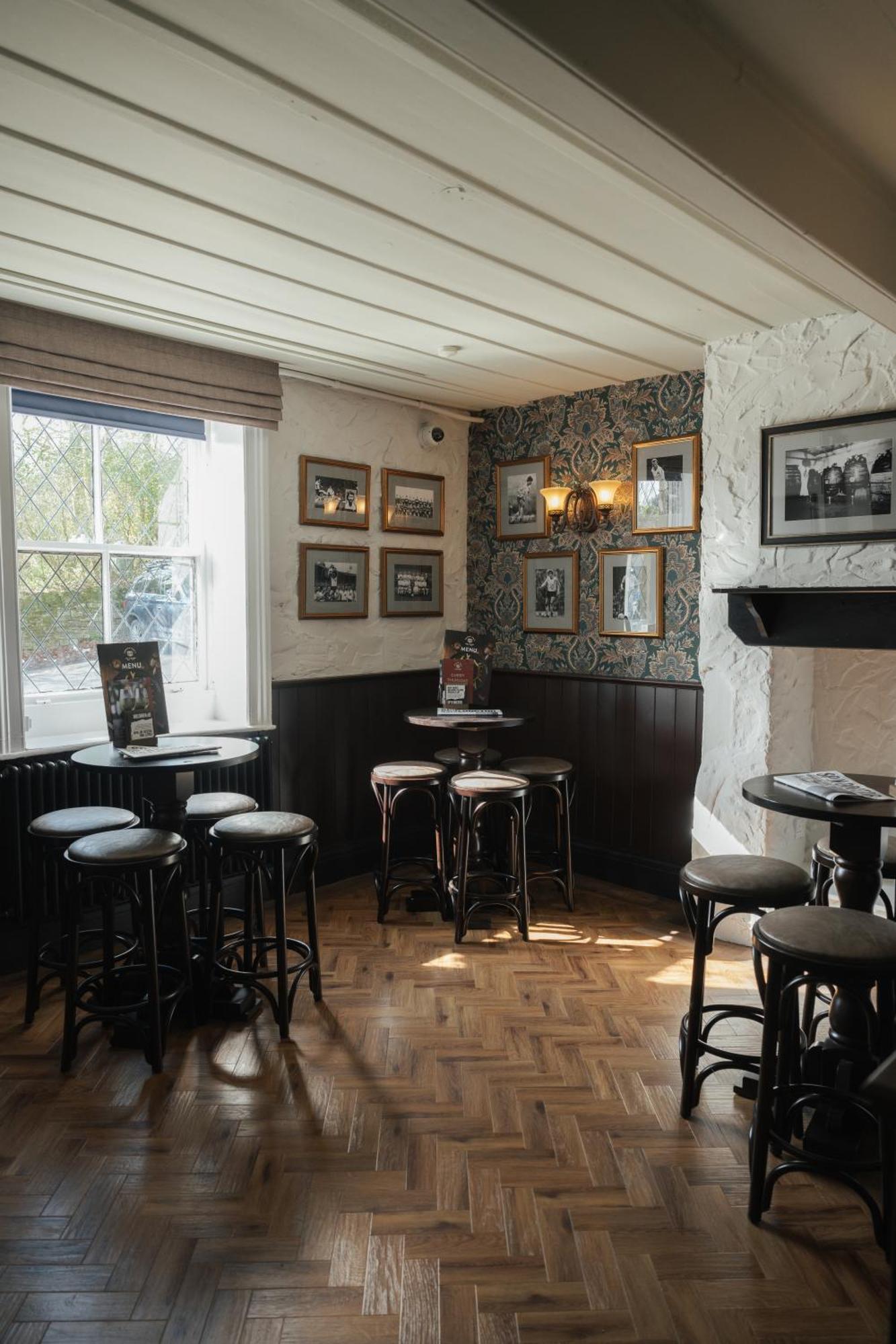 Black Dog Inn Болтън Екстериор снимка