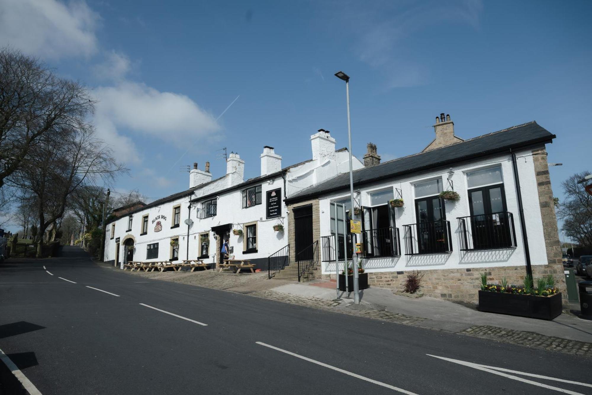 Black Dog Inn Болтън Екстериор снимка